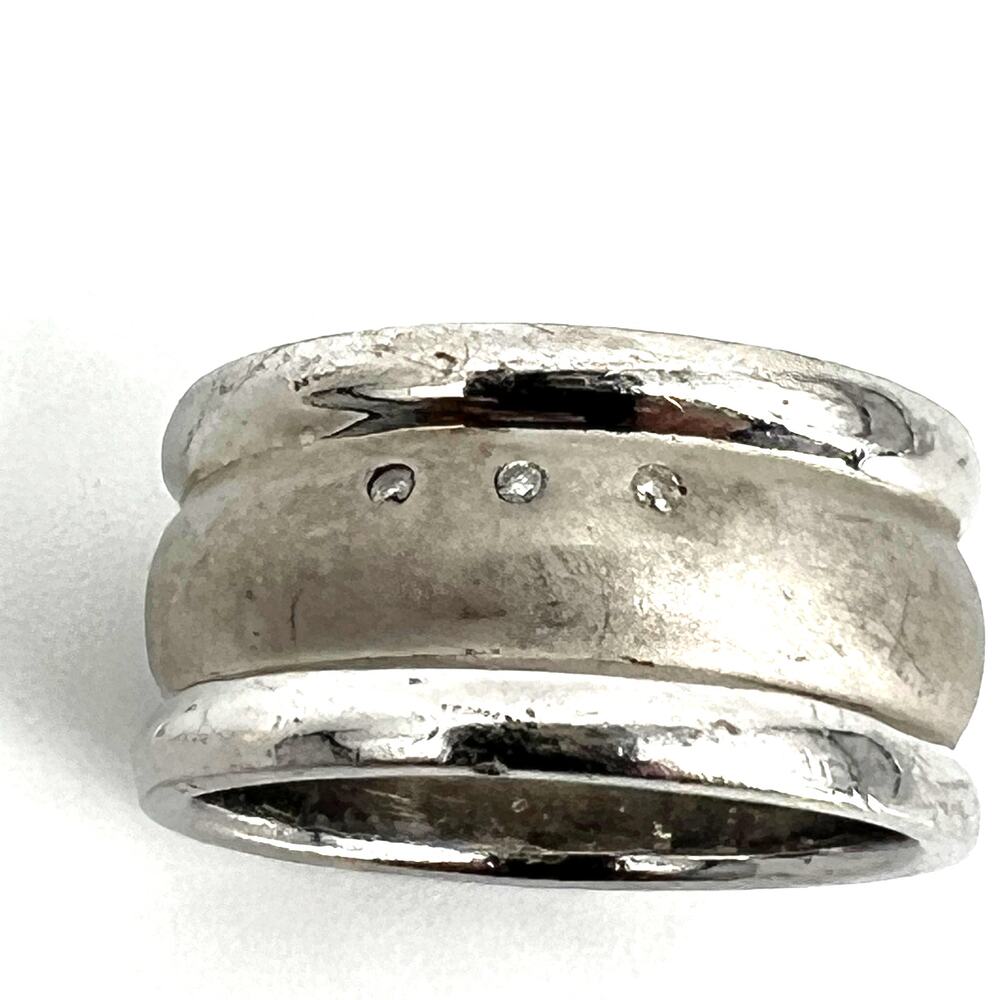 Silver 925 Wedding Band Casual Ring 3 Small Stones Brushed Silver Size 11